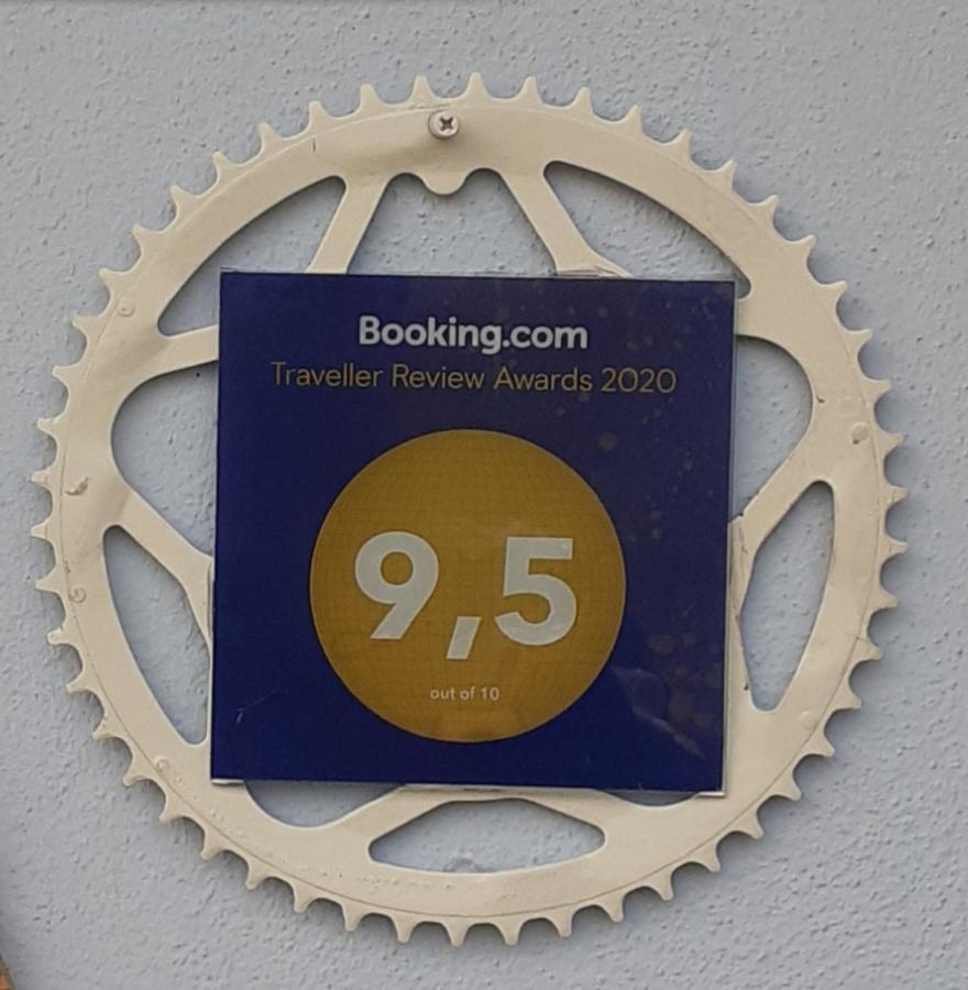 Casa Del Cicloturista Apartman Santadi Kültér fotó