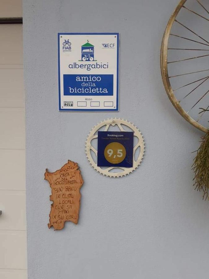 Casa Del Cicloturista Apartman Santadi Kültér fotó