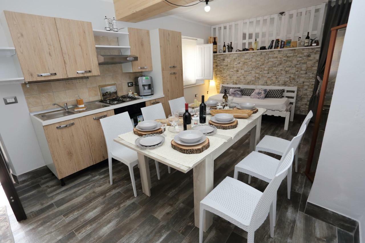 Casa Del Cicloturista Apartman Santadi Kültér fotó