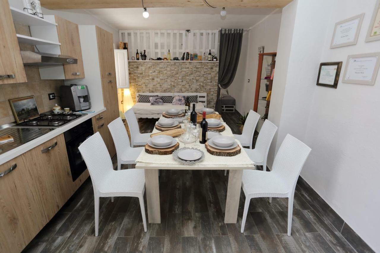 Casa Del Cicloturista Apartman Santadi Kültér fotó