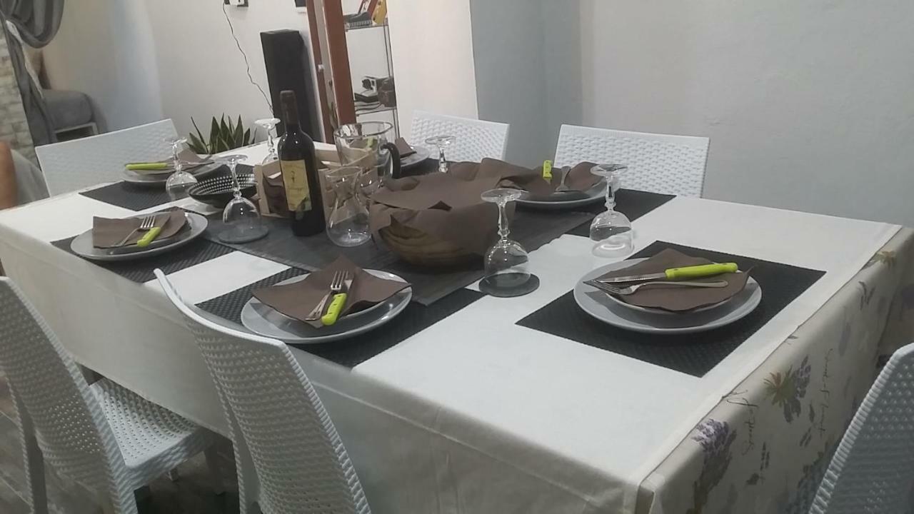 Casa Del Cicloturista Apartman Santadi Kültér fotó