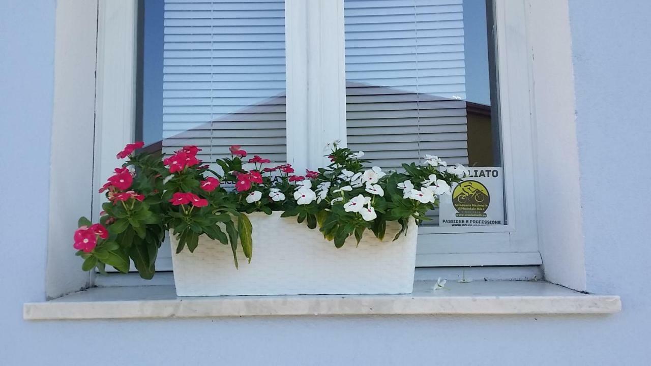 Casa Del Cicloturista Apartman Santadi Kültér fotó